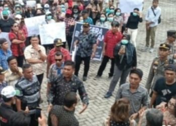 Ratusan ASN kota Bitung Demo, gaji dan TPP belum di bayar