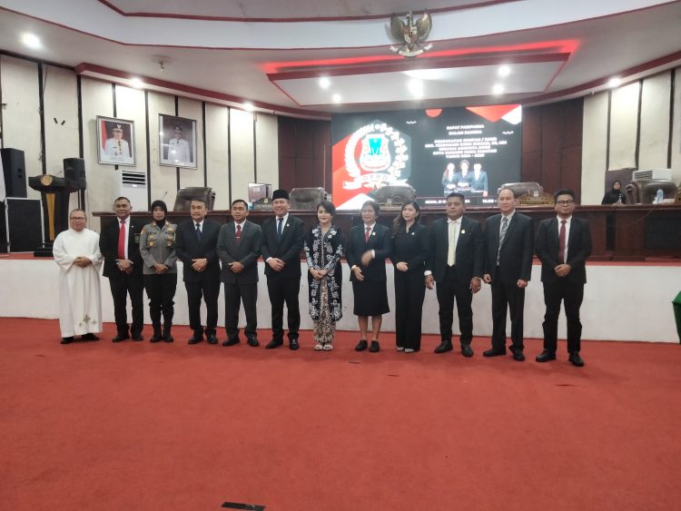 Ferdinand Djeki Dumais resmi menjadi anggota DPRD Kota Manado