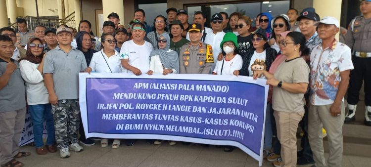 Unjuk rasa damai di lakukan Aliansi Pala Manado (APM)