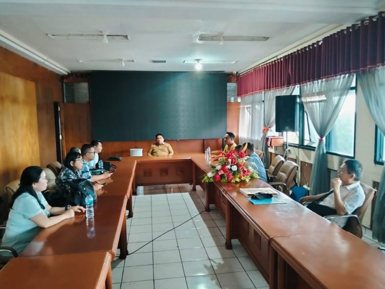 Indikasi monopoli media oleh kadis Kominfo