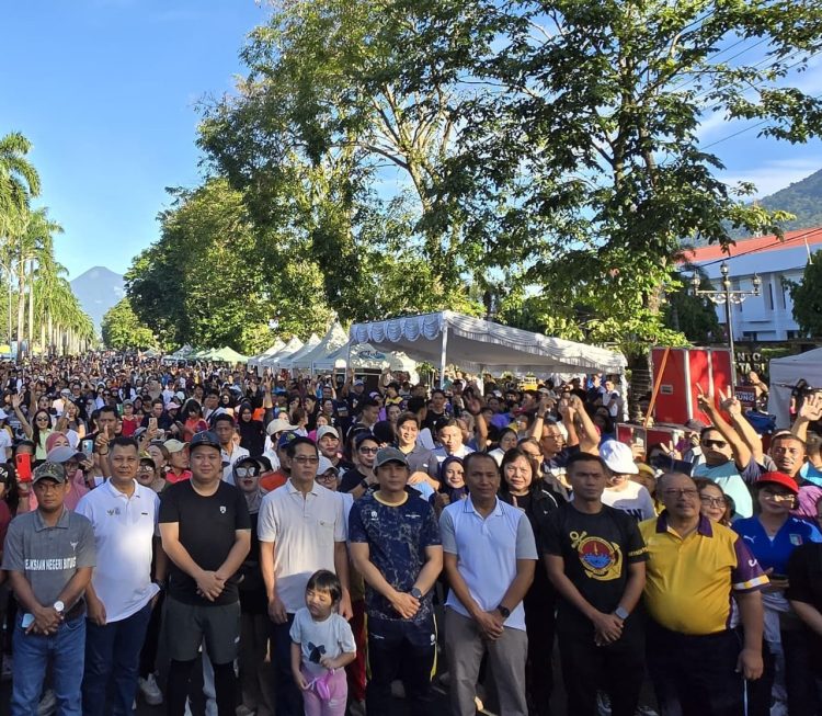 Kapolres Bitung Ikuti Car Free Day dan Jalan Sehat, Wujudkan Kota Bitung yang Sehat dan Kondusif